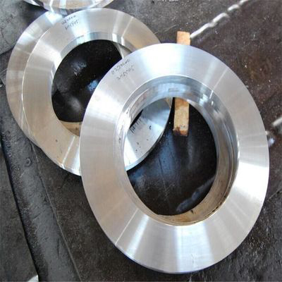 Dischi in acciaio forgiato per impieghi gravosi - Grezzi industriali lavorati a macchina con diametro esterno di 1500 mm